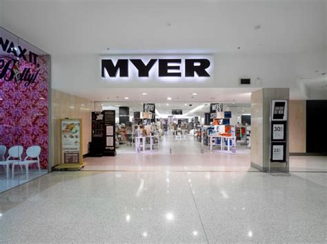 myer macquarie opening hours.